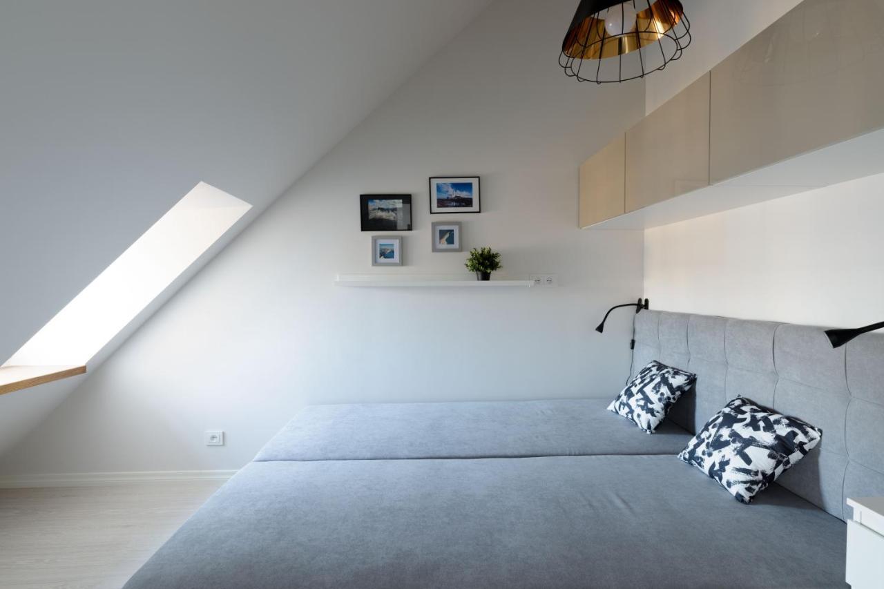 Bright Attic Flat In The Centre Apartment Riga Exterior photo